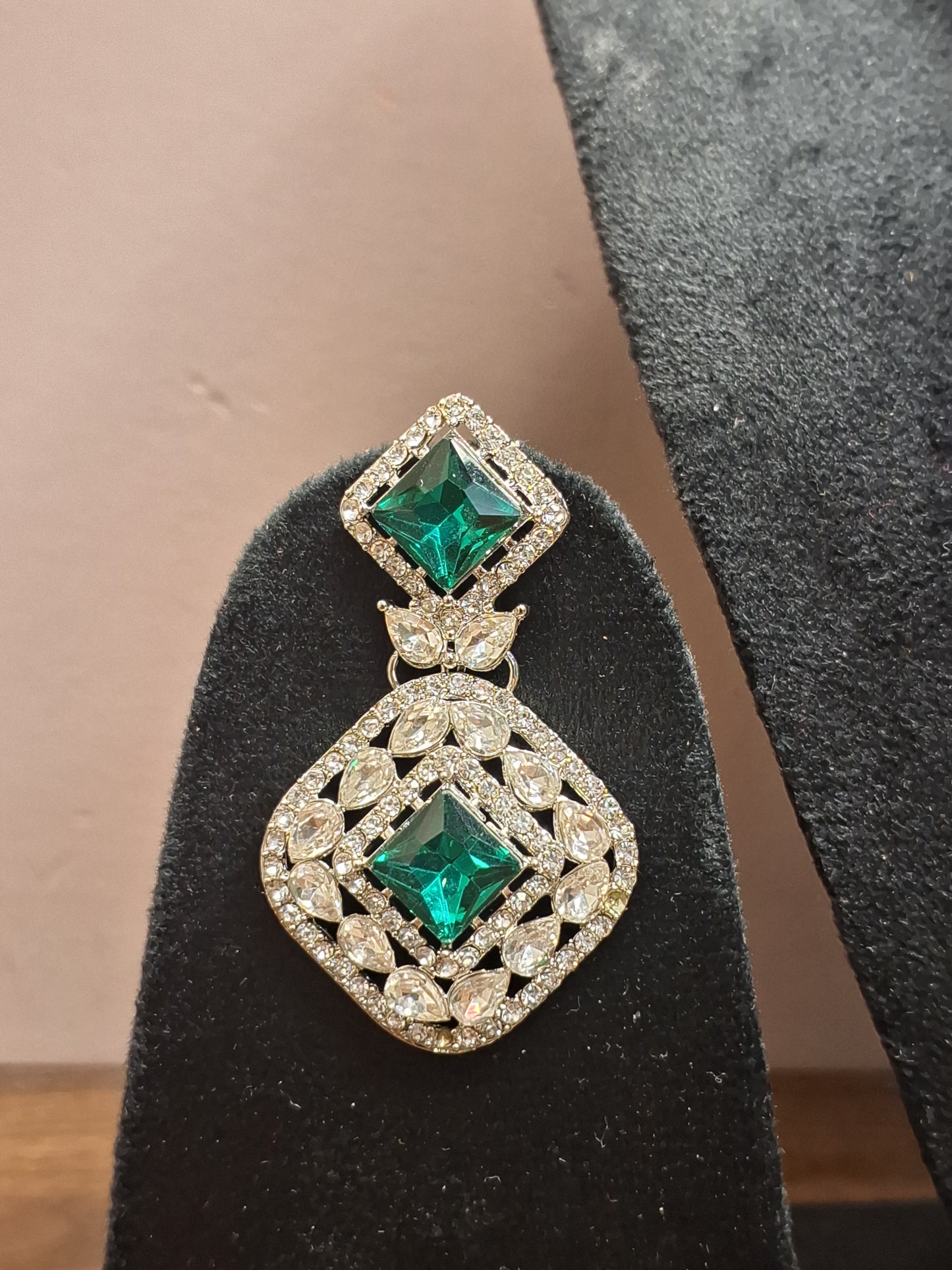 Green Colour Diamond Necklace with Earring & Maang Tikka
