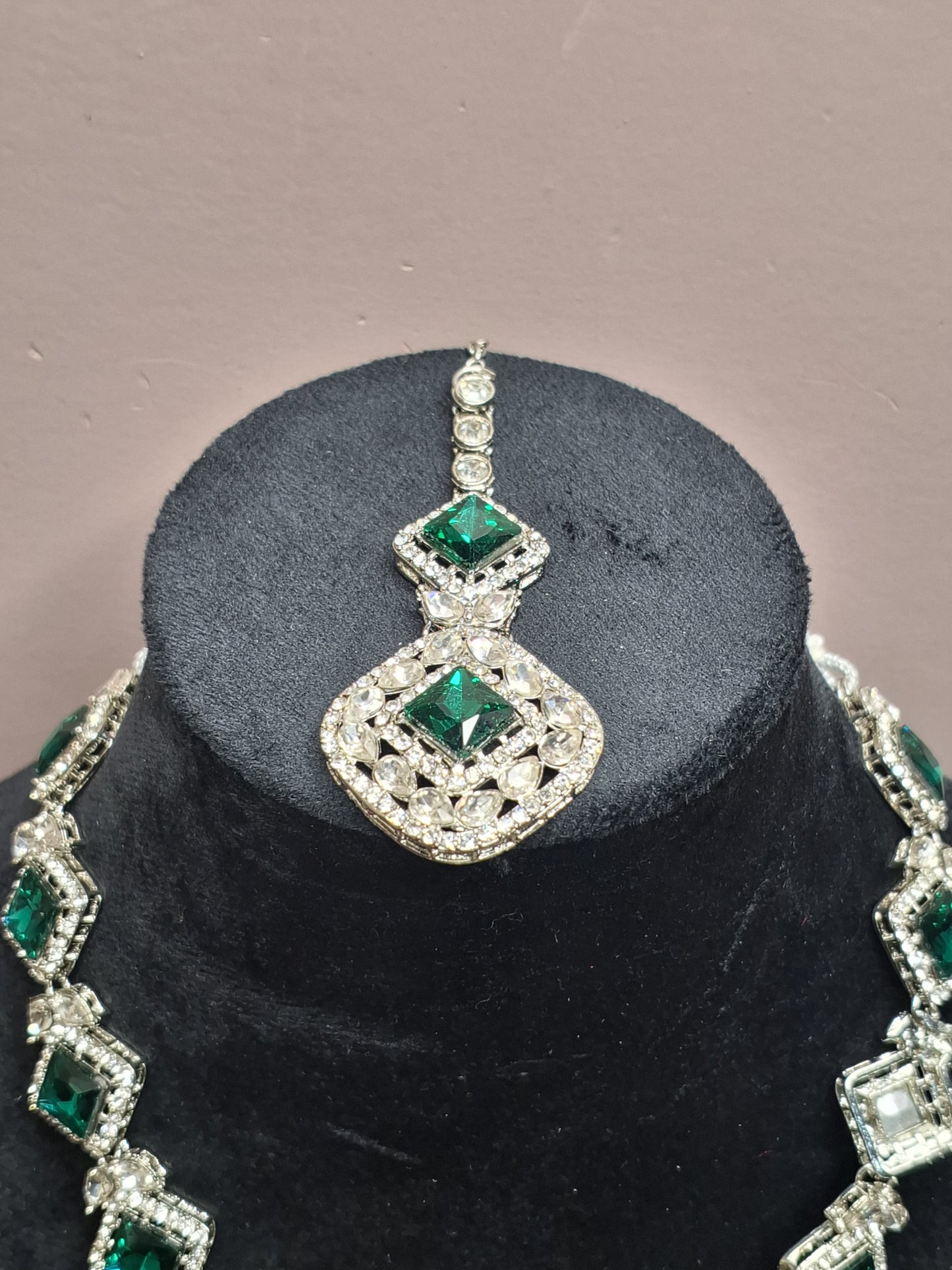 Green Colour Diamond Necklace with Earring & Maang Tikka