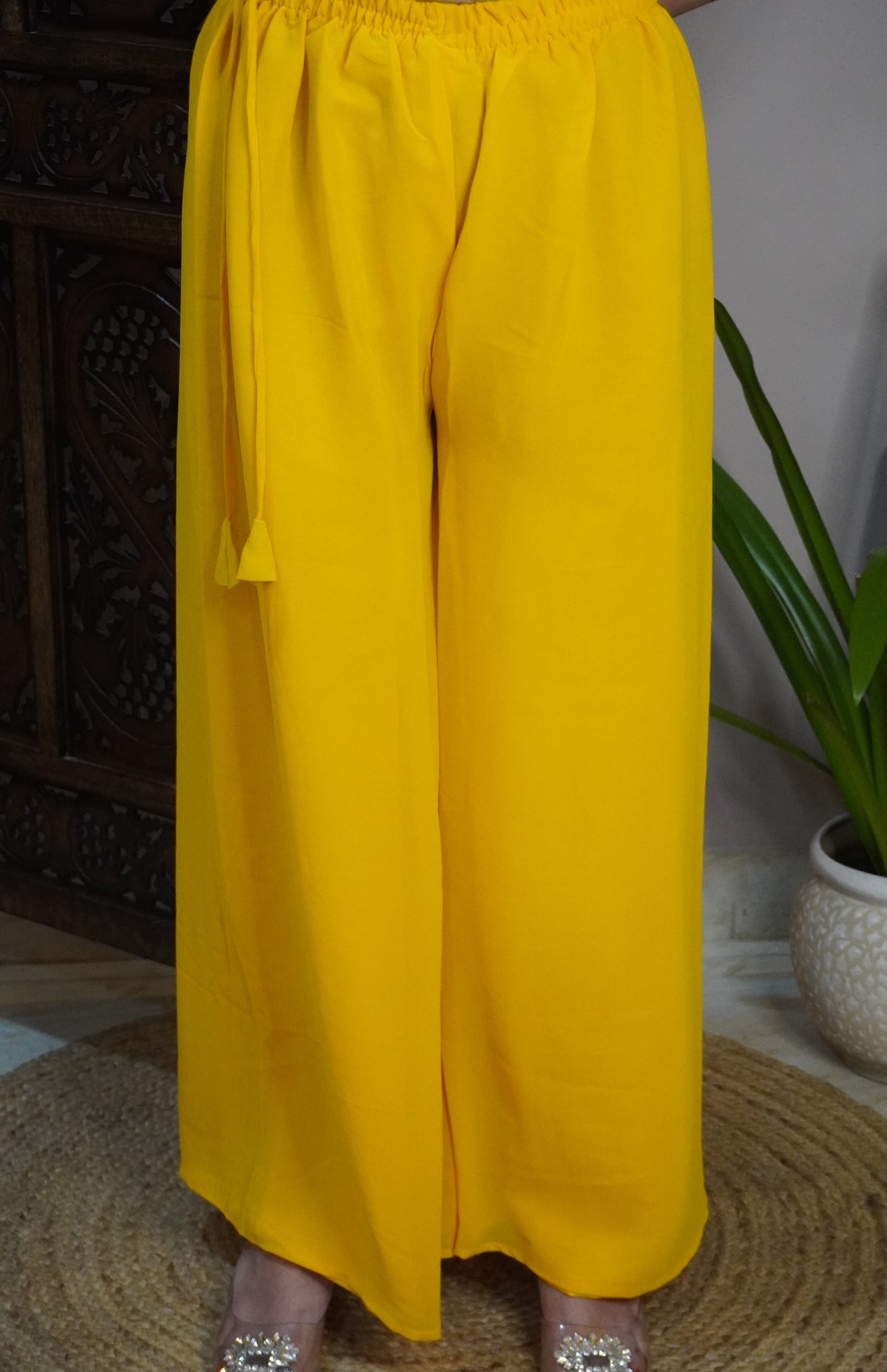 Women Sleeveless Yellow Colour Nyra Cut Kurta With Flare Palazzo & Magenta Colour Sequence Work Dupatta. (4 Inch margin in kurta, customer can alter as per their size)