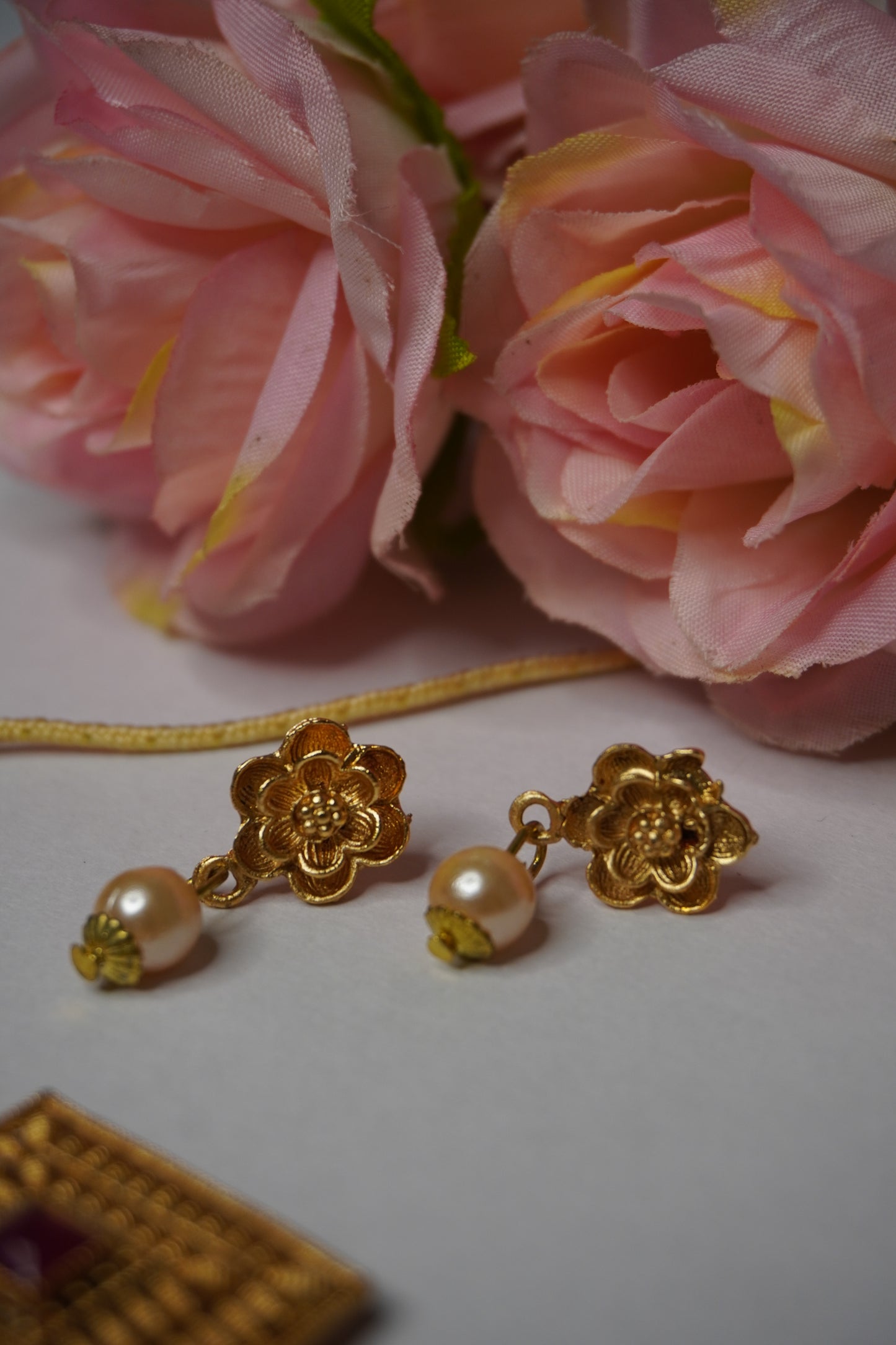 Gold Plated Choker Necklace with Earring