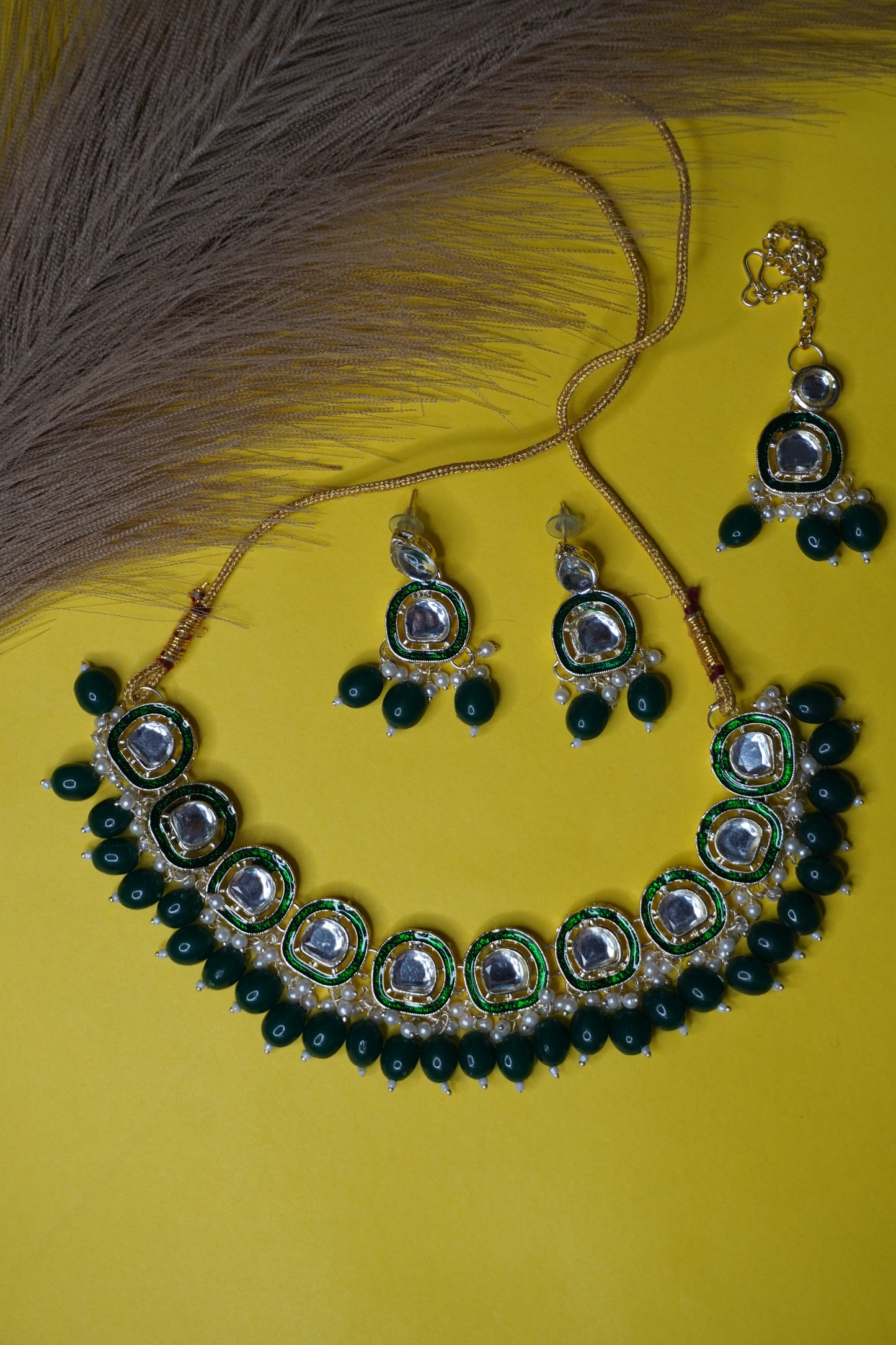 Green Colour Kundan Necklace with Earring & Maang Tikka