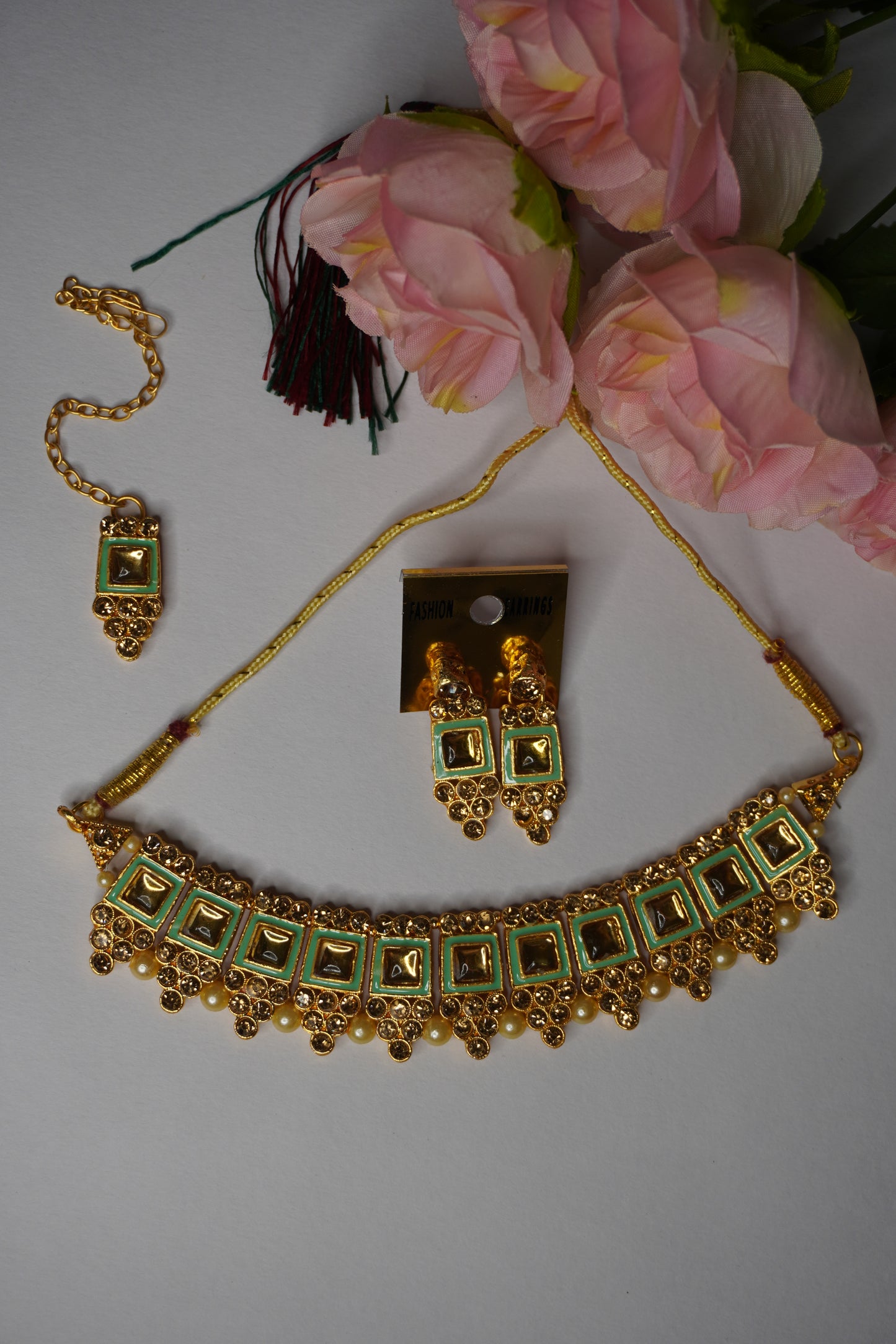 Mint Green Colour Kundan Necklace with Earring & Maang Tikka