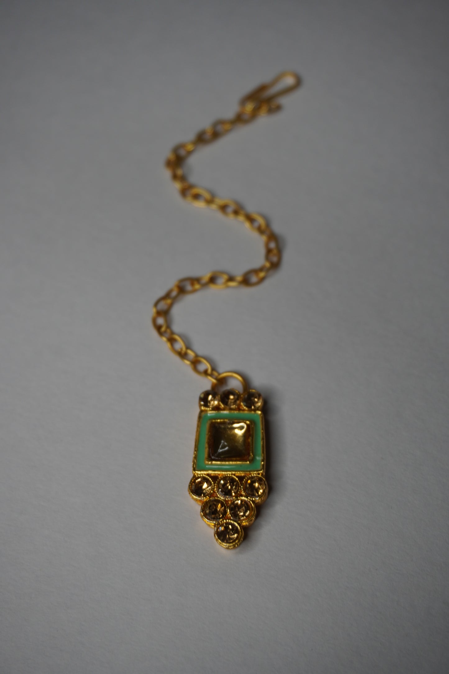 Mint Green Colour Kundan Necklace with Earring & Maang Tikka