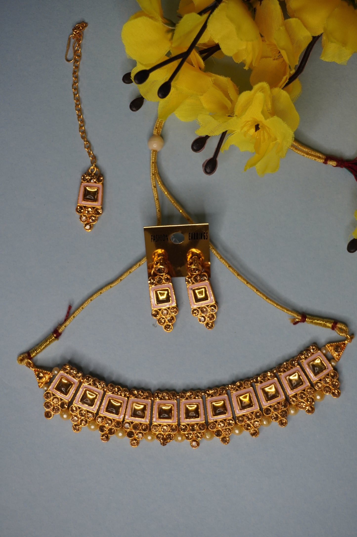 Pink Colour Kundan Necklace with Earring & Maang Tikka