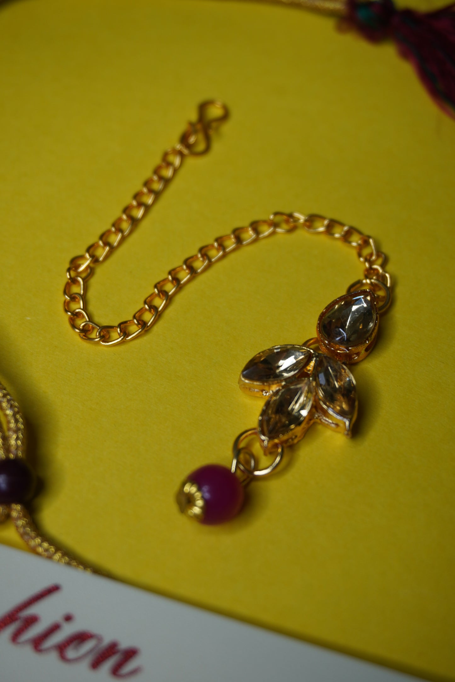Pink Colour Kundan Necklace with Earring & Maang Tikka