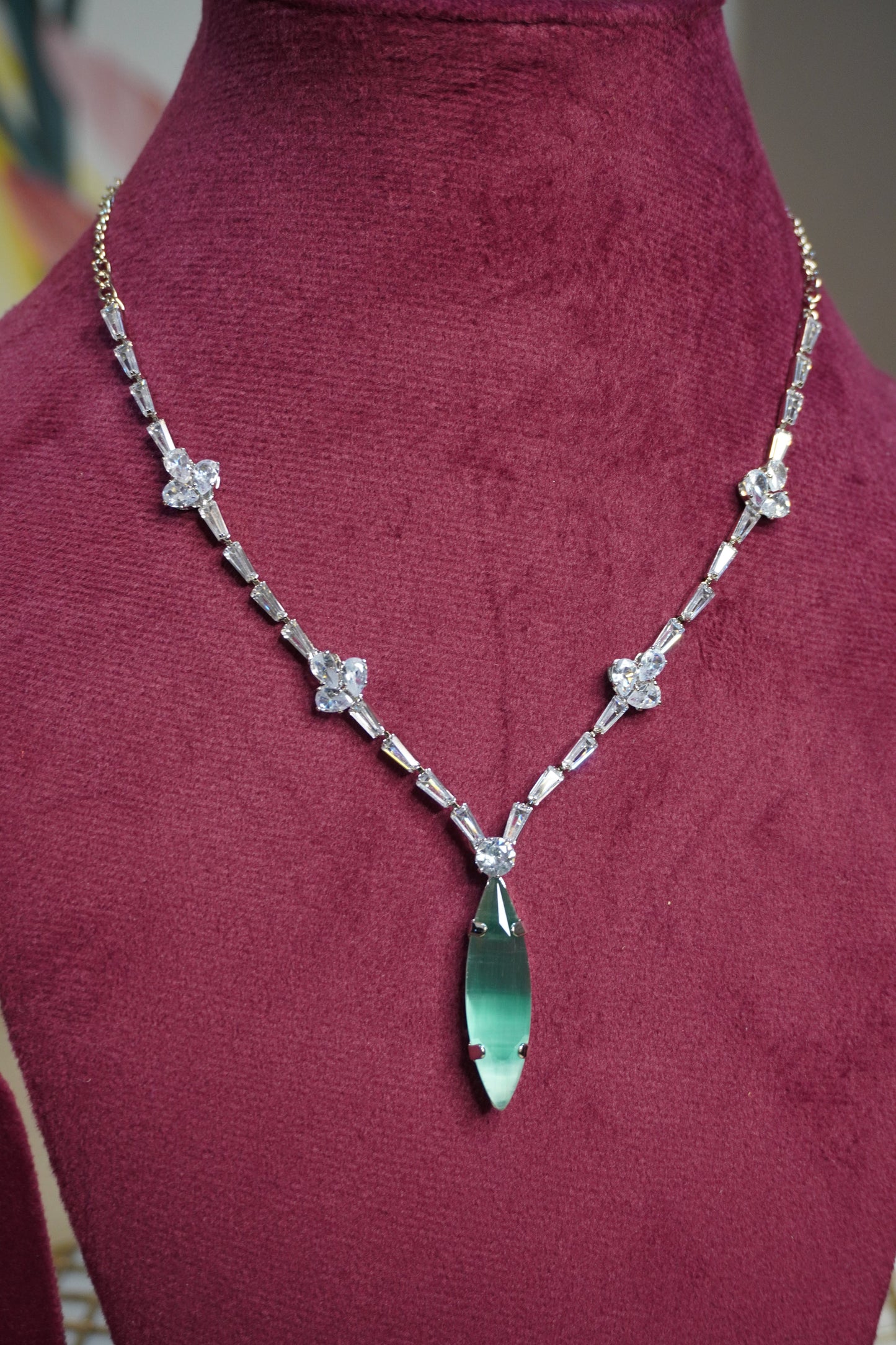 Mint Green Colour Pendant Necklace with Earring