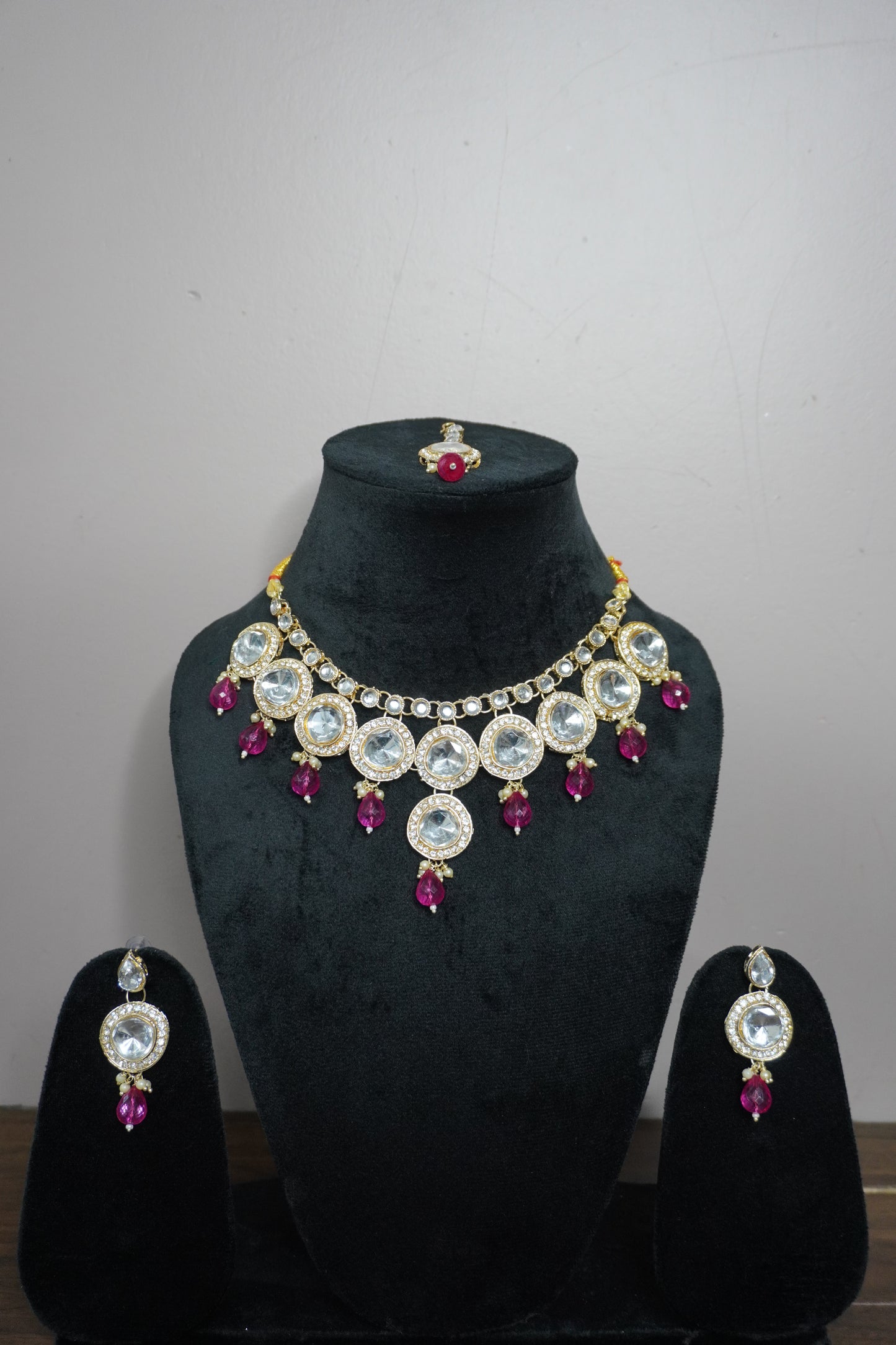 Pink Colour Kundan Necklace with Earring & Maang Tikka