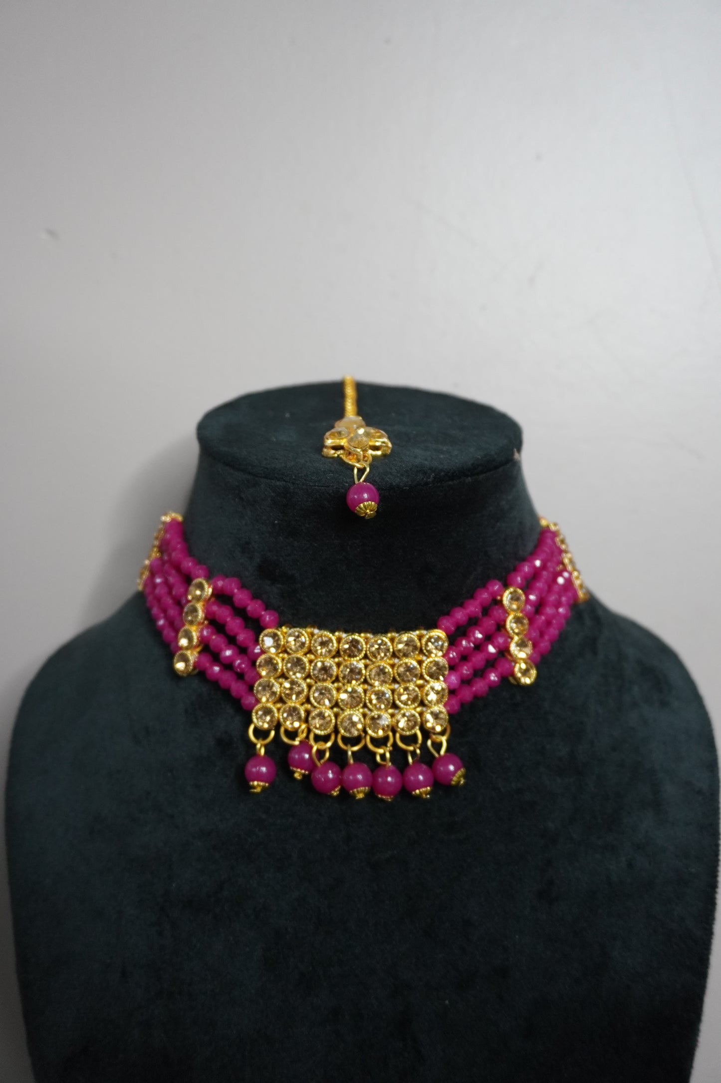 Pink Colour Kundan Necklace with Earring & Maang Tikka