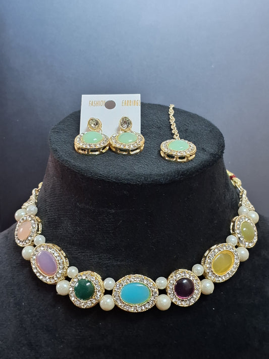 Multi Colour Kundan Choker Necklace with Earring & Maang Tikka