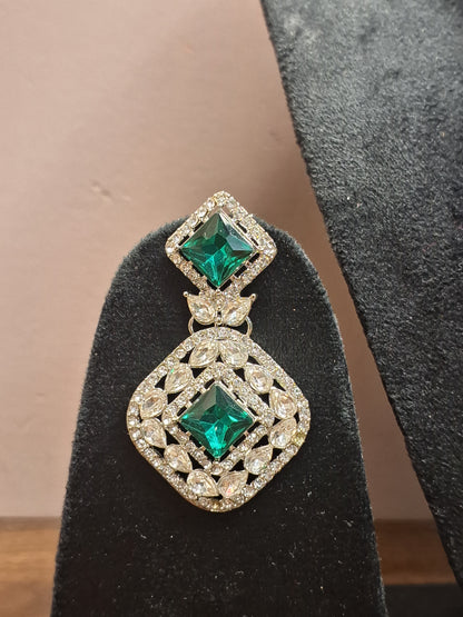 Green Colour Diamond Necklace with Earring & Maang Tikka