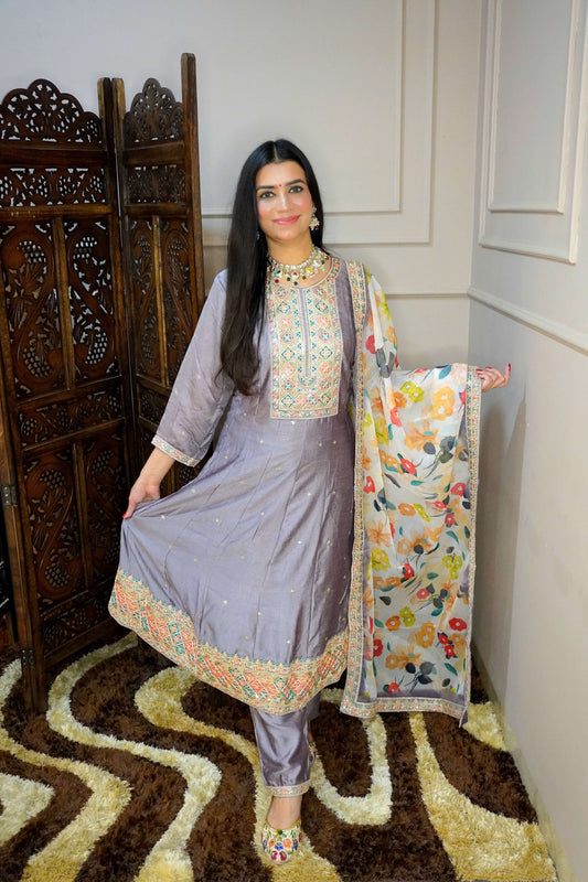Women Mauve colour zari detail Anarkali kurta with pant & with floral print dupatta