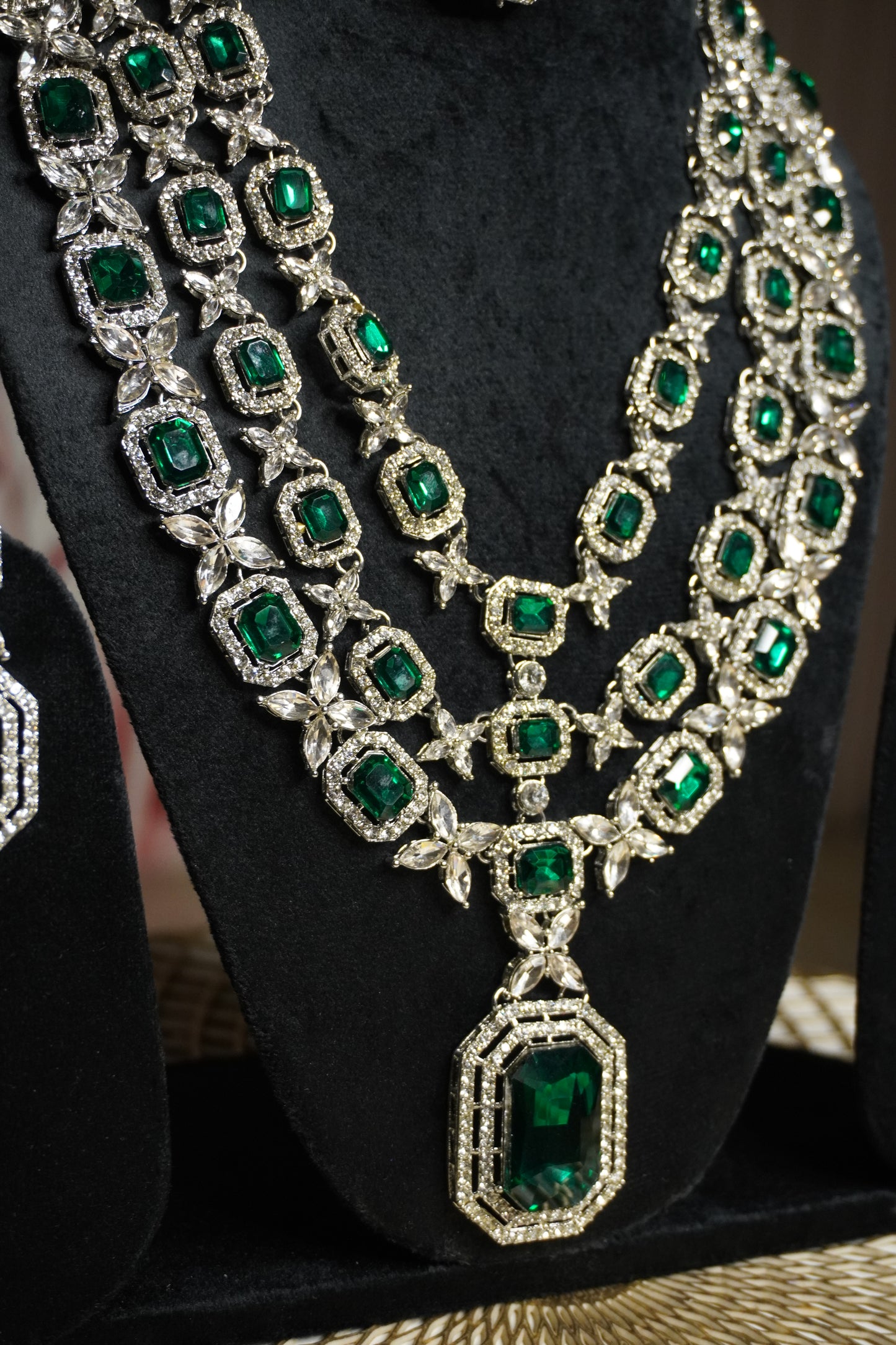 Green Colour Diamond Necklace with Earring & Maang Tikka