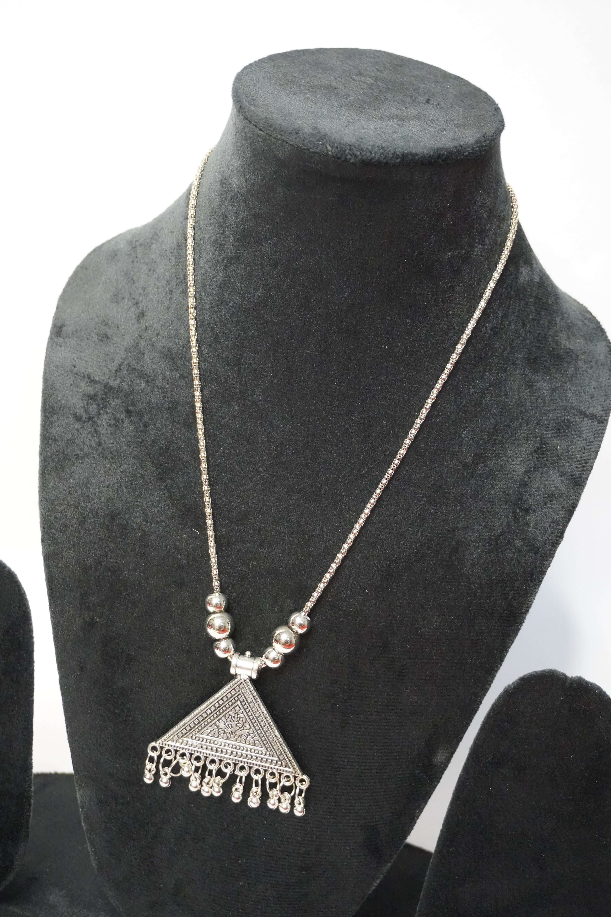 Oxidized Pendant Necklace