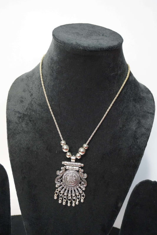 Oxidized Pendant Necklace