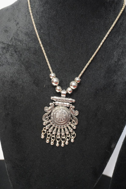 Oxidized Pendant Necklace