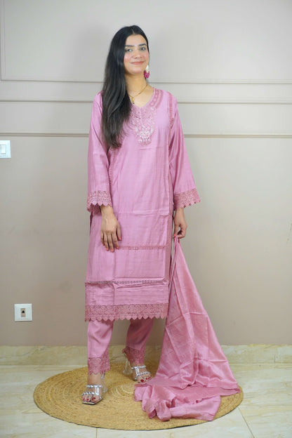 Mauve Colour Lace Work Pakistani Kurta Set with Pant & Dupatta