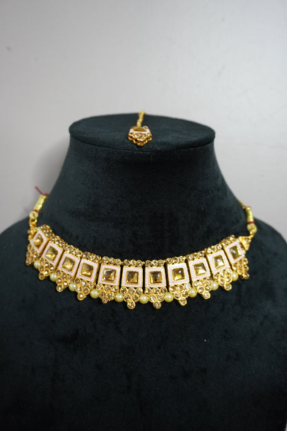 Pink Colour Kundan Necklace with Earring & Maang Tikka