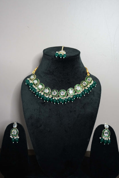 Green Colour Kundan Necklace with Earring & Maang Tikka