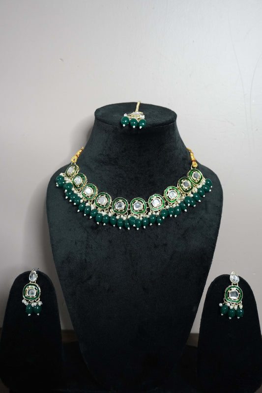 Green Colour Kundan Necklace with Earring & Maang Tikka